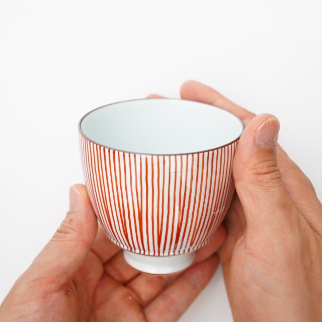 福十草　湯呑　赤