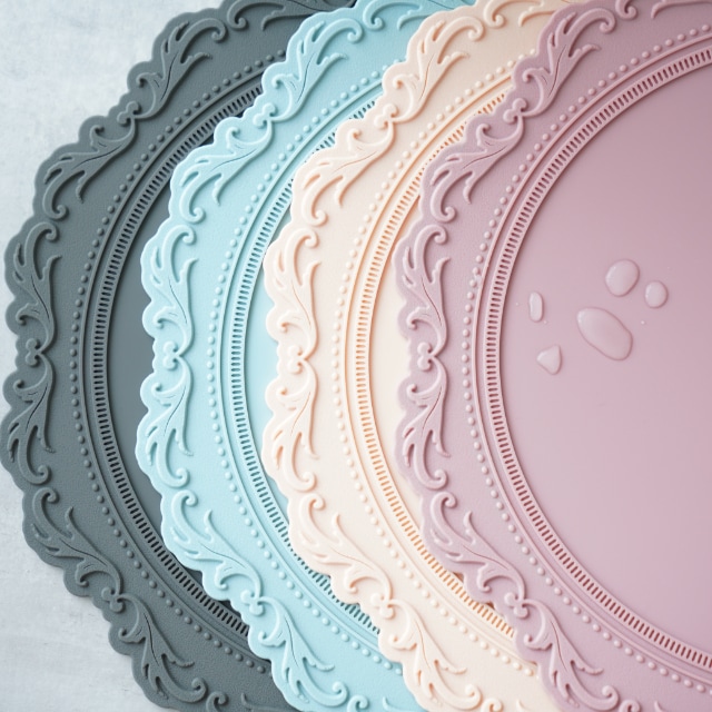 シリコンレリーフ ランチョンマット ベージュ ｜ 四季折々のおしゃれな