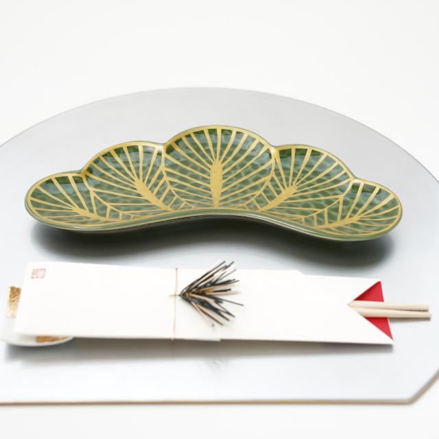 銀縁金　半月盆　越前塗　FOURGRACEオリジナル