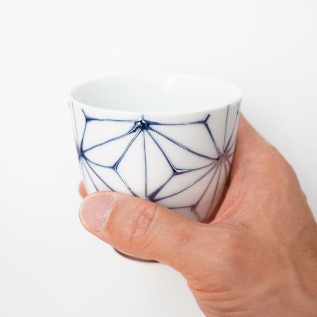 一珍麻の葉　湯呑　青