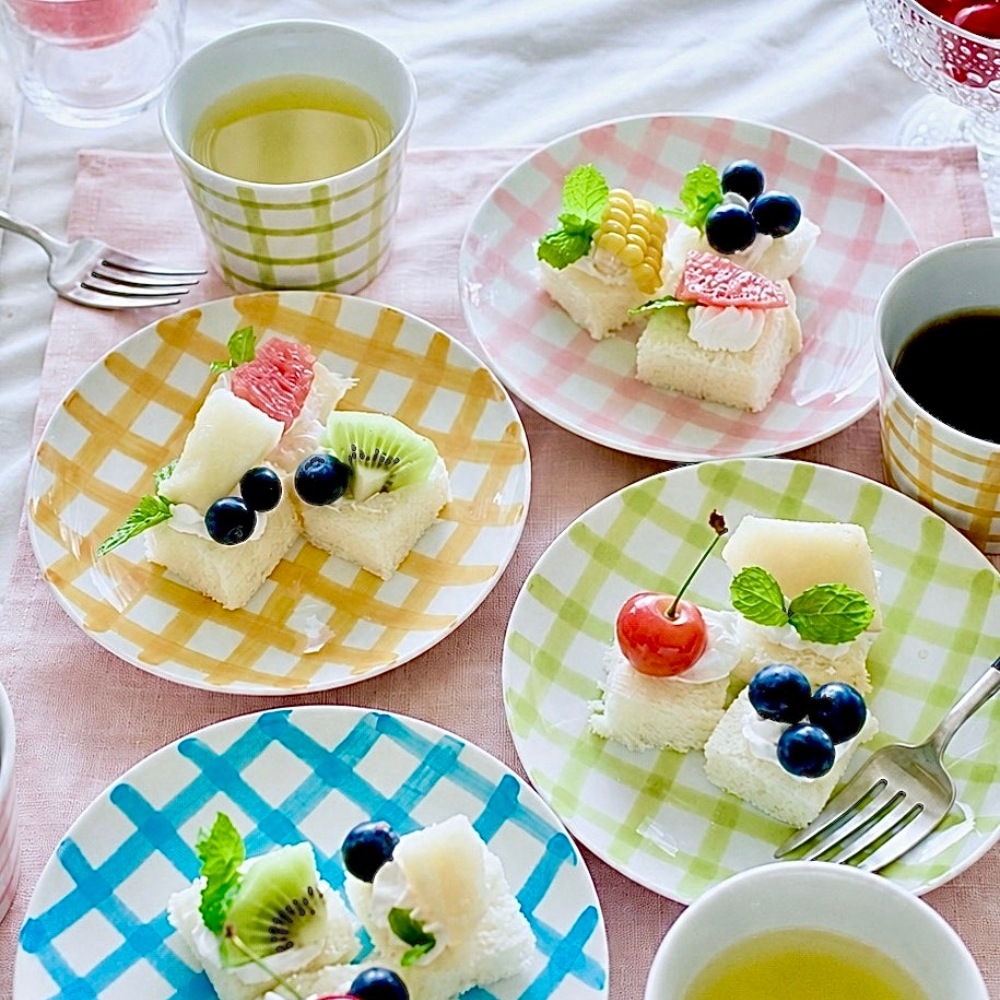 ギンガム 5号皿 ピンク｜ 四季折々のおしゃれな和食器通販サイト
