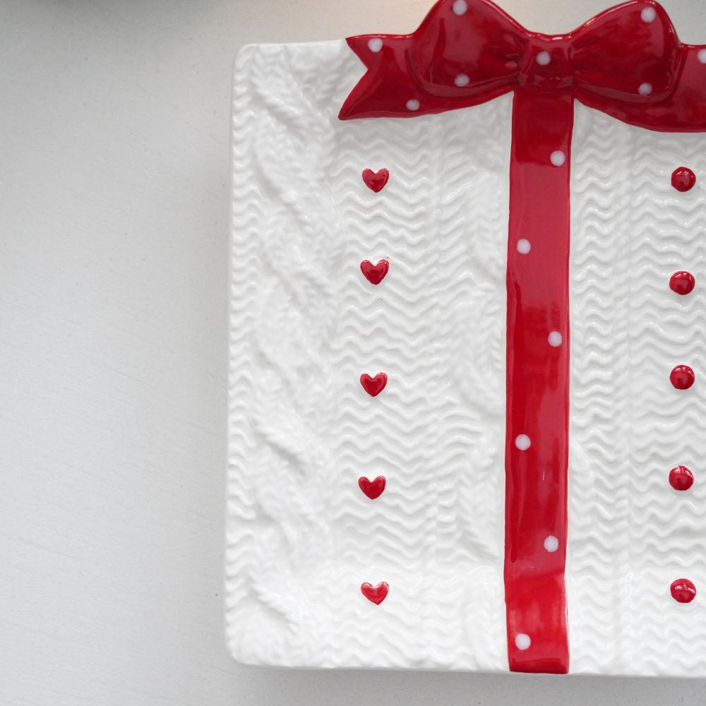 レッドリボン プレゼントプレート　M