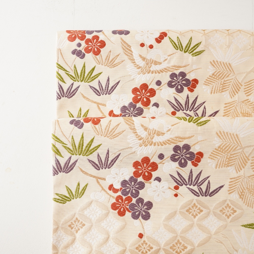 激レア❤️four Grace 刺繍入りテーブルランナー 鳥と花柄 タッセル付き 四季折々のおしゃれな和食器通販サイト FOURGRACE (フォーグレース)
