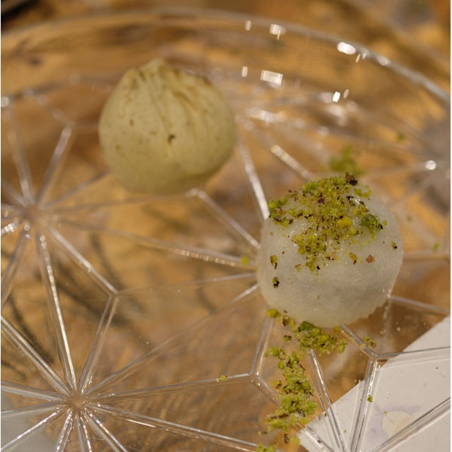 麻の葉模様　ガラスプレート　24ｃｍ