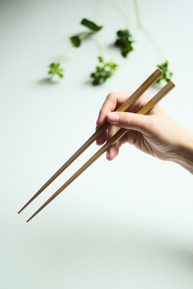 桐箱入り 金銀市松 漆塗 ベージュ四角箸セット