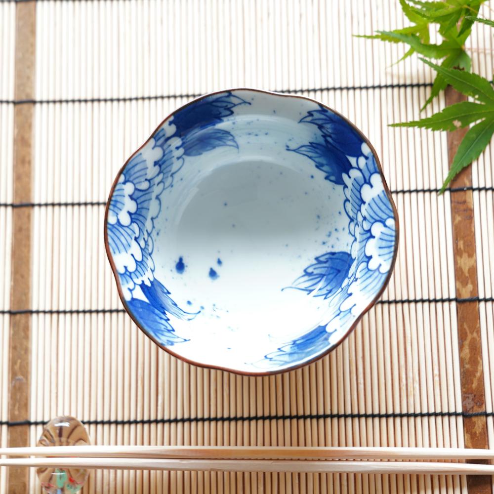 波佐見焼 牡丹唐草 花型小鉢揃（5枚セット）｜ 四季折々の
