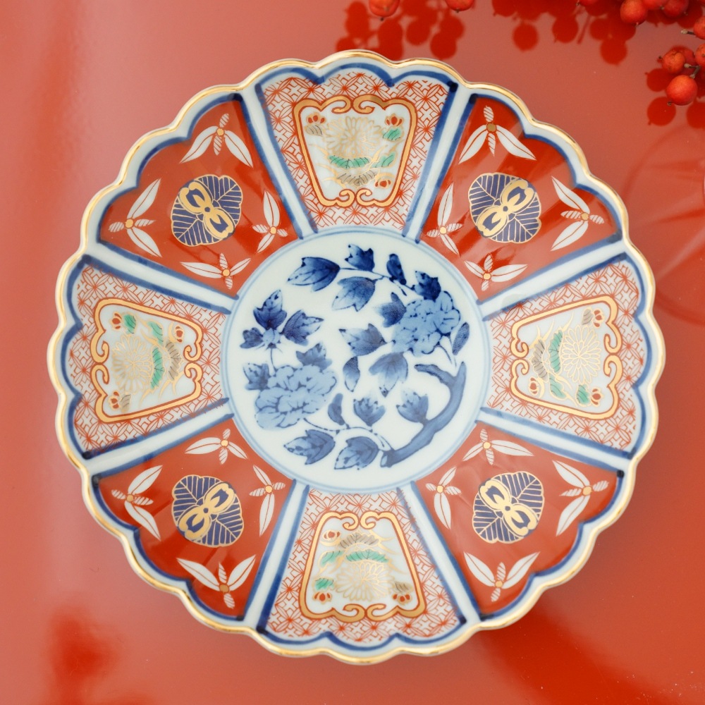 波佐見焼 地紋割菊花紋 取皿 ｜ 四季折々のおしゃれな和食器通販サイト