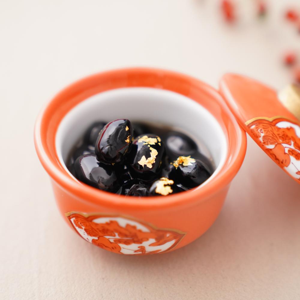 有田焼 赤絵金彩 木瓜山水 蓋付小付 ｜ 四季折々のおしゃれな和食器