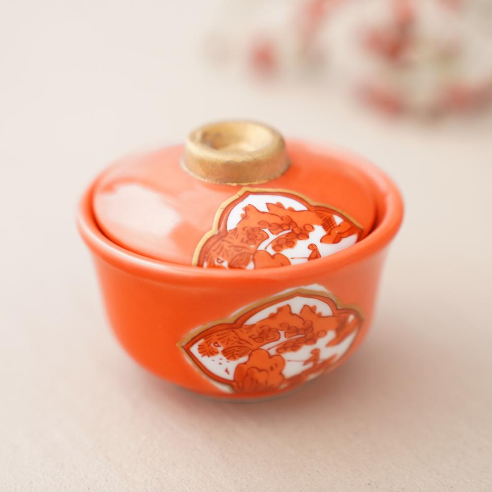 有田焼 赤絵金彩 木瓜山水 蓋付小付 ｜ 四季折々のおしゃれな和食器