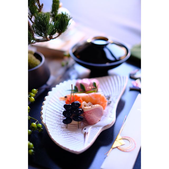 鶴ラスター 向付 ｜ 四季折々のおしゃれな和食器通販サイト FOURGRACE