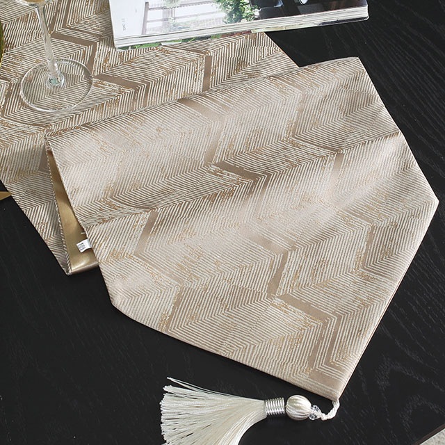 シックゴールド　タッセル付きテーブルランナー