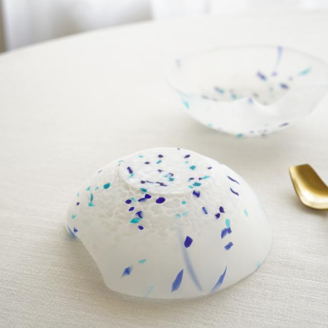 水玉柄　硝子押鉢