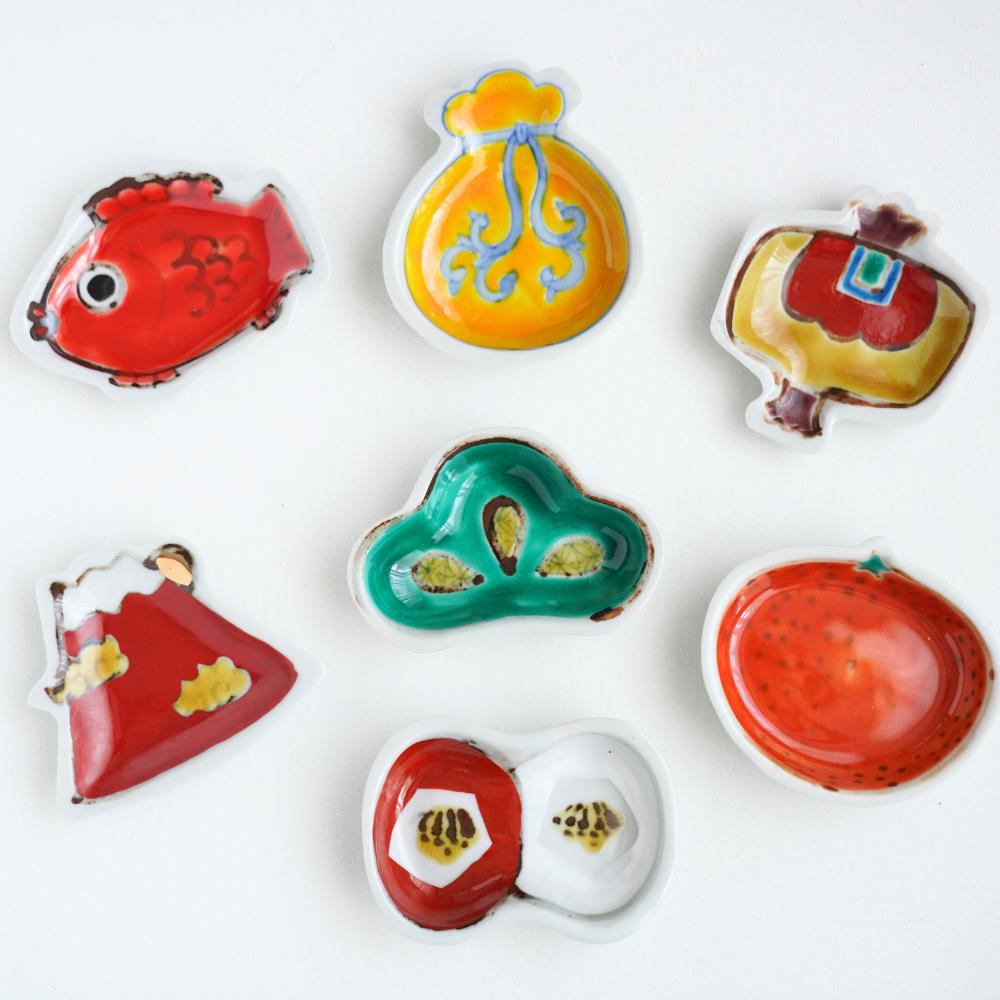 双鳩窯 九谷焼 縁起豆皿 鯛 ｜ 四季折々のおしゃれな和食器通販サイト