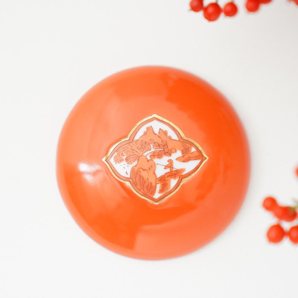 有田焼 赤絵金彩 木瓜山水 蓋付小付 ｜ 四季折々のおしゃれな和食器