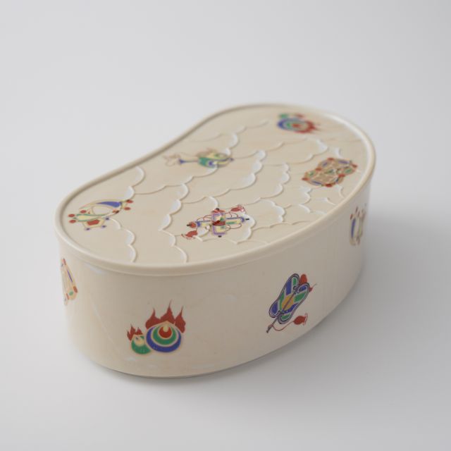 mayuhako(大) 2個セット　福泉窯　繭型蓋物 mayuhako 2個セット 福泉窯 繭型蓋物