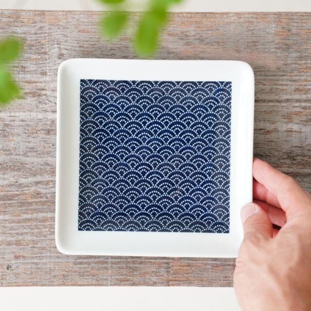 ウエーブ　Ｎ角皿　Ｍ