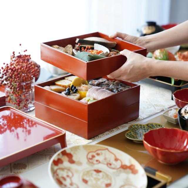 灰釉春秋重箱 色絵三段重箱/青郊窯