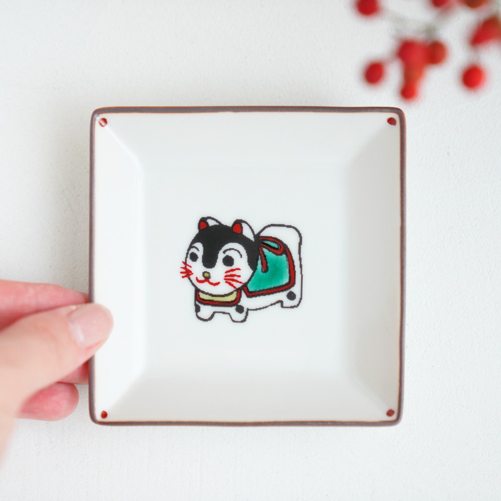 双鳩窯 九谷焼 角小皿 寿ぎ（ことほぎ） こまいぬ｜ 四季折々の