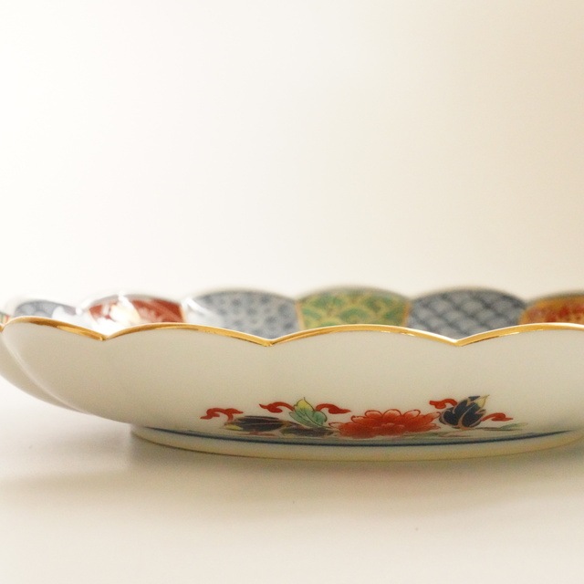 波佐見焼　菊割花地紋　5号取皿