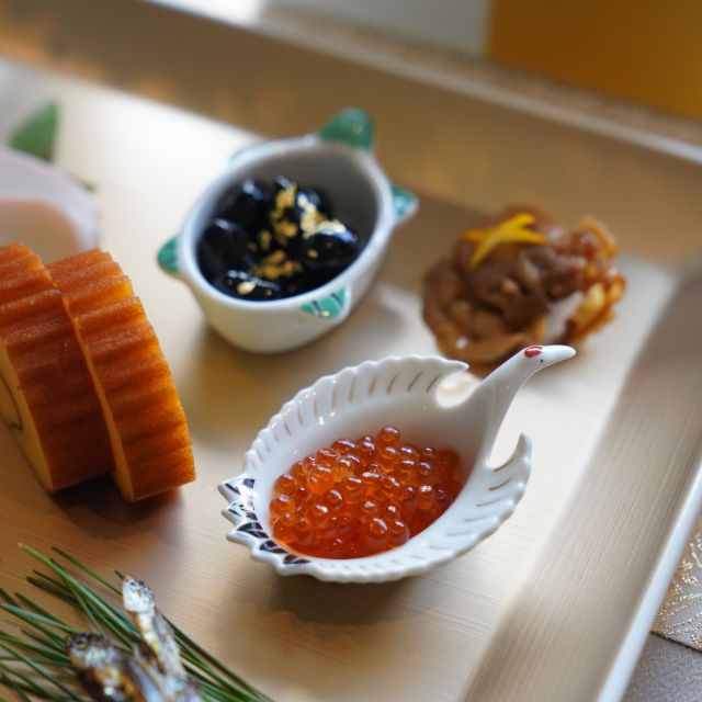 有田焼　錦鶴珍味入れ