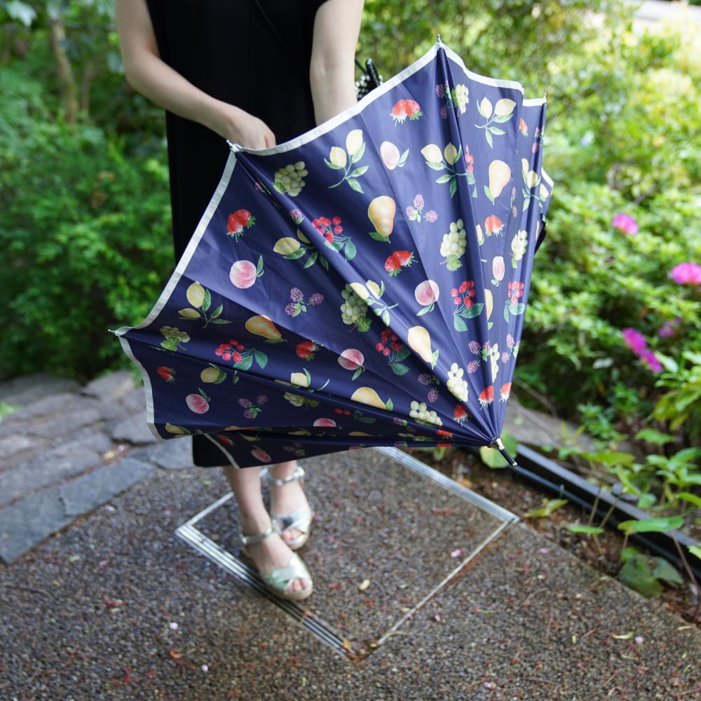 長傘 PUフルーツプリント ネイビー【晴雨兼用傘】｜ 四季折々の
