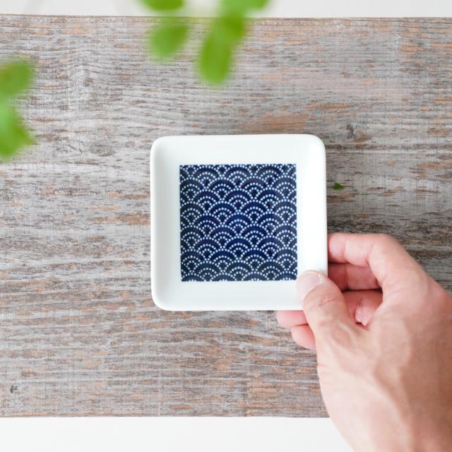 ウエーブ　Ｎ角皿　Ｓ