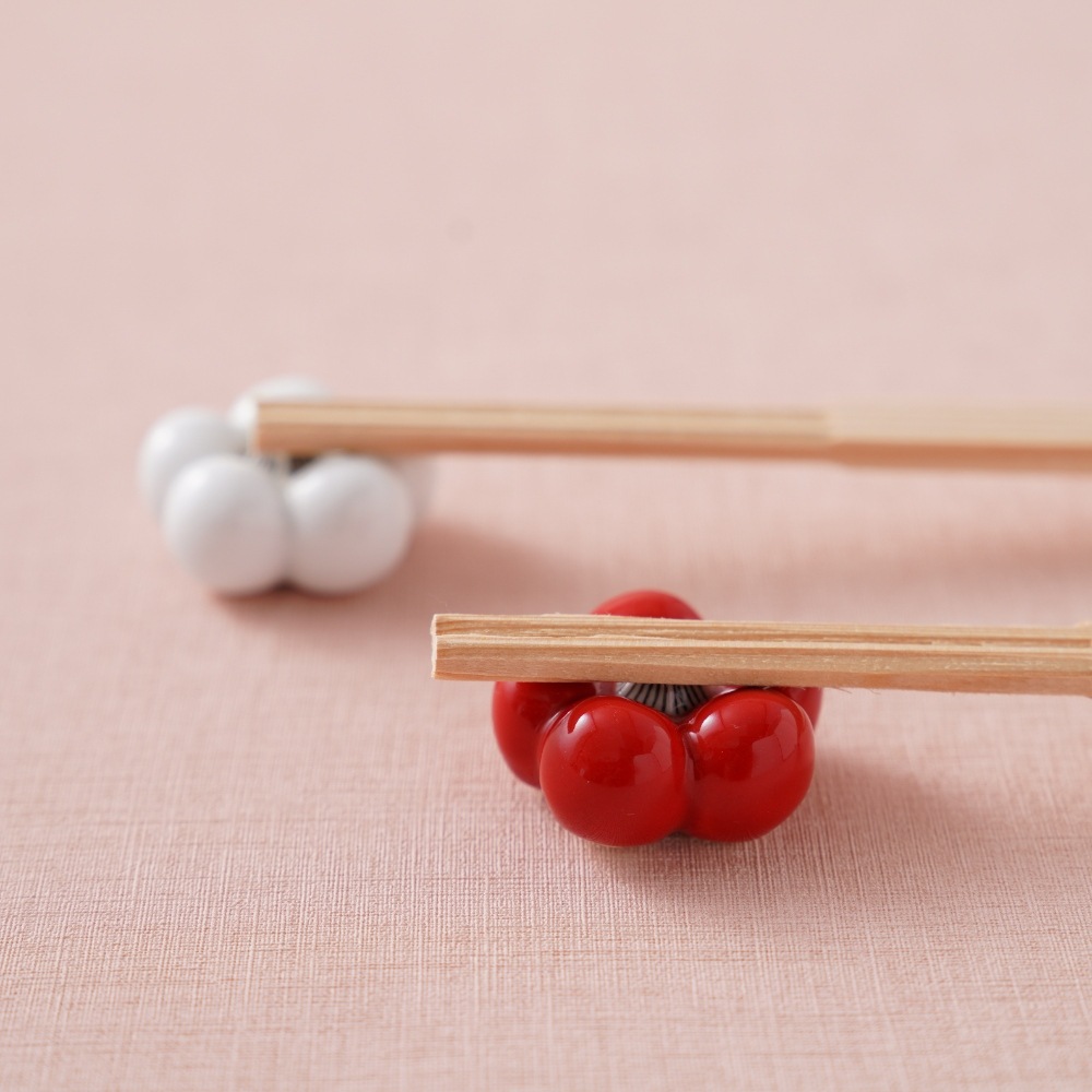 波佐見焼 梅鉢 ペア箸置｜ 四季折々のおしゃれな和食器通販サイト