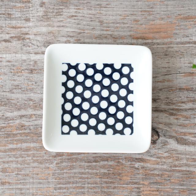 ドット　Ｎ角皿　Ｓ