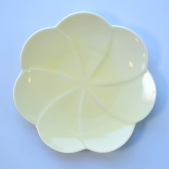 言花  17cm皿 立葵 薄黄