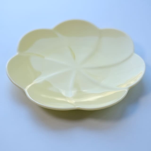 言花  17cm皿 立葵 薄黄