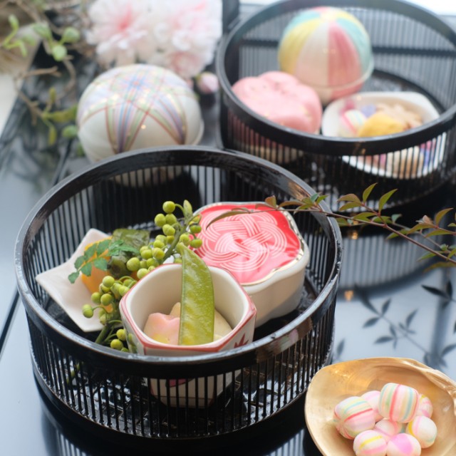 竹製 二段式 菓子器 黒 二段 天然竹料理箱 ｜ 四季