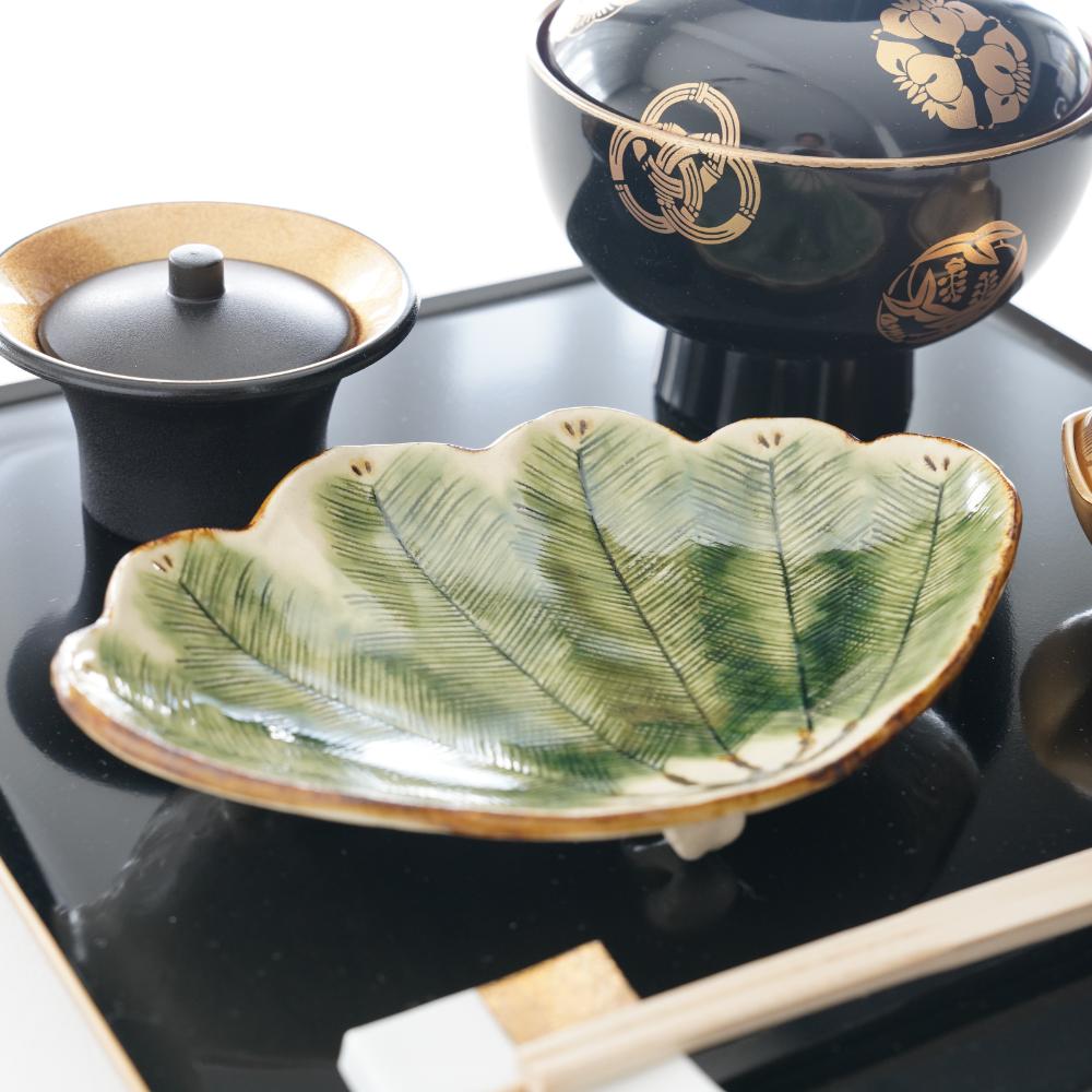 松泉窯 加藤芳平 松葉小皿｜ 四季折々のおしゃれな和食器通販サイト