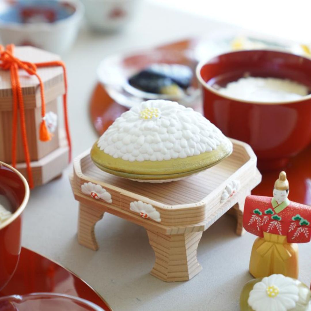 【予約/納期2週間】杉 菊柄 御膳 3.5寸