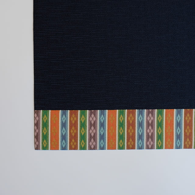 端午の節句 兜 ランチョンマット 紺 47×21.5cm ｜ 四季折々の