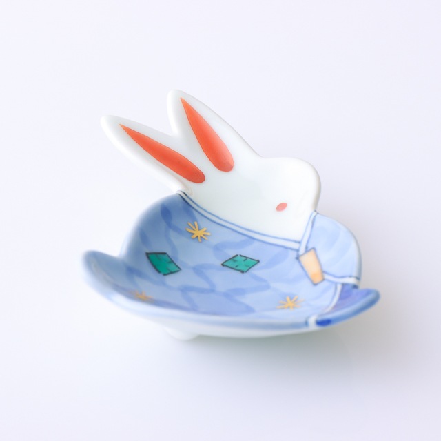 有田焼　菱地紋男雛　うさぎ豆小皿
