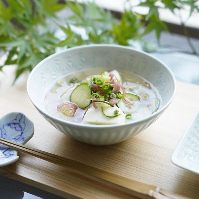 波佐見焼　麻の葉（ブルー）ボウルM