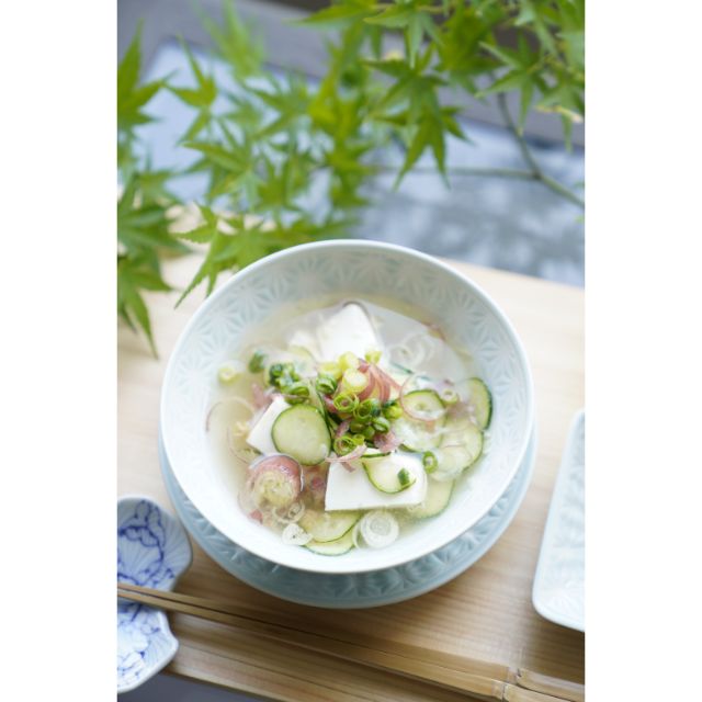 葉模様の陶器ボウル 波佐見焼 麻の葉 ボウルL 【tomofac】 | Tomo's Factory