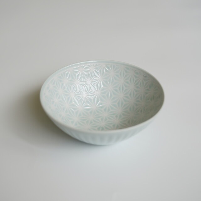 BIRBA 葉模様 ボウル 日本製 波佐見焼 麻の葉（ブルー）ボウルM ｜ 四季折々のおしゃれな和食器通販