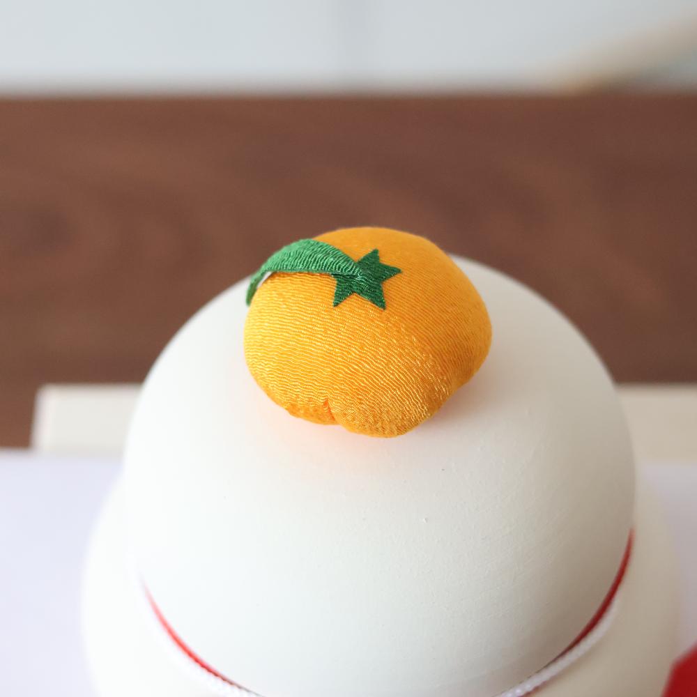 京ちりめん橙付き　とうきの鏡餅飾り 大（木箱タイプ）日本製
