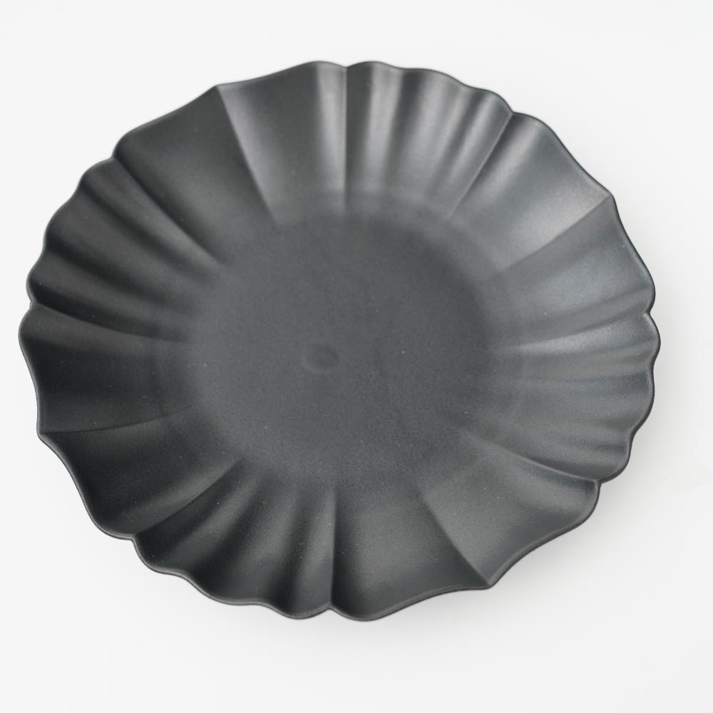 稜花２３㎝丸皿（墨）