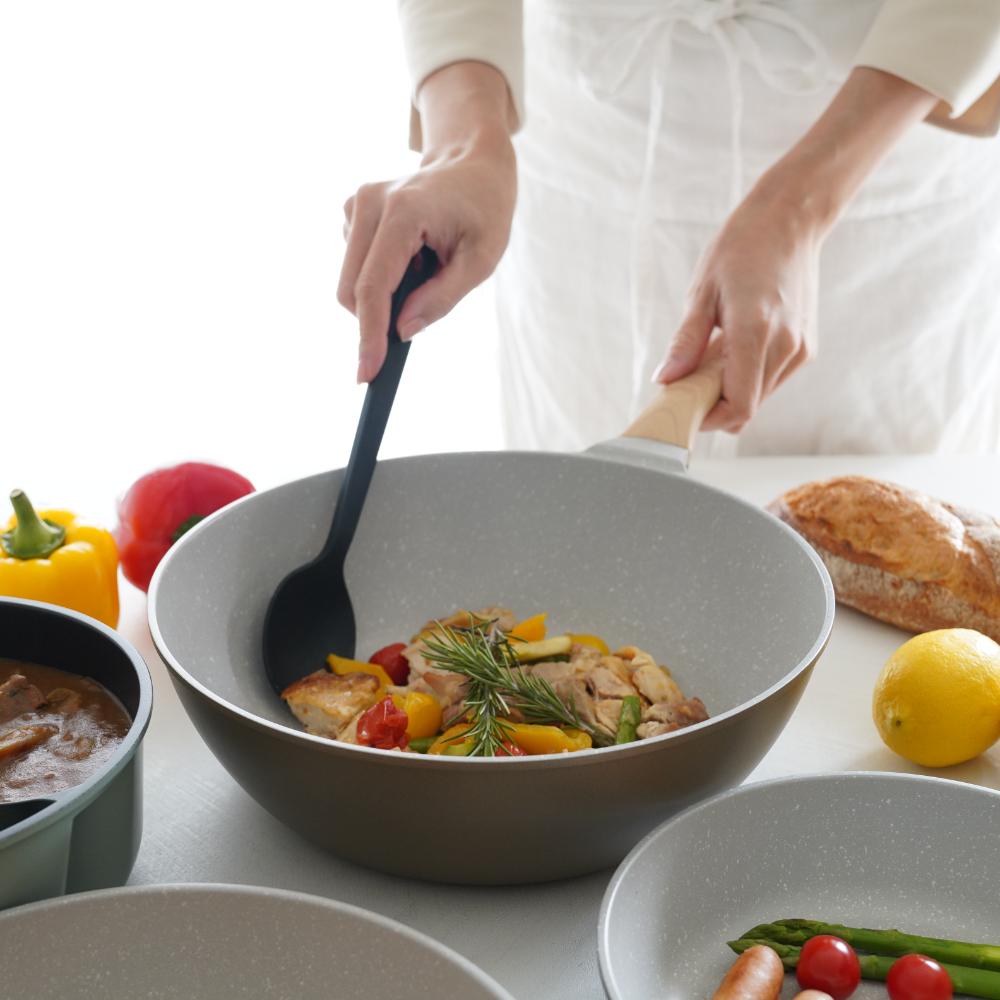 軽いフライパン エア 28cm 深型 IH対応