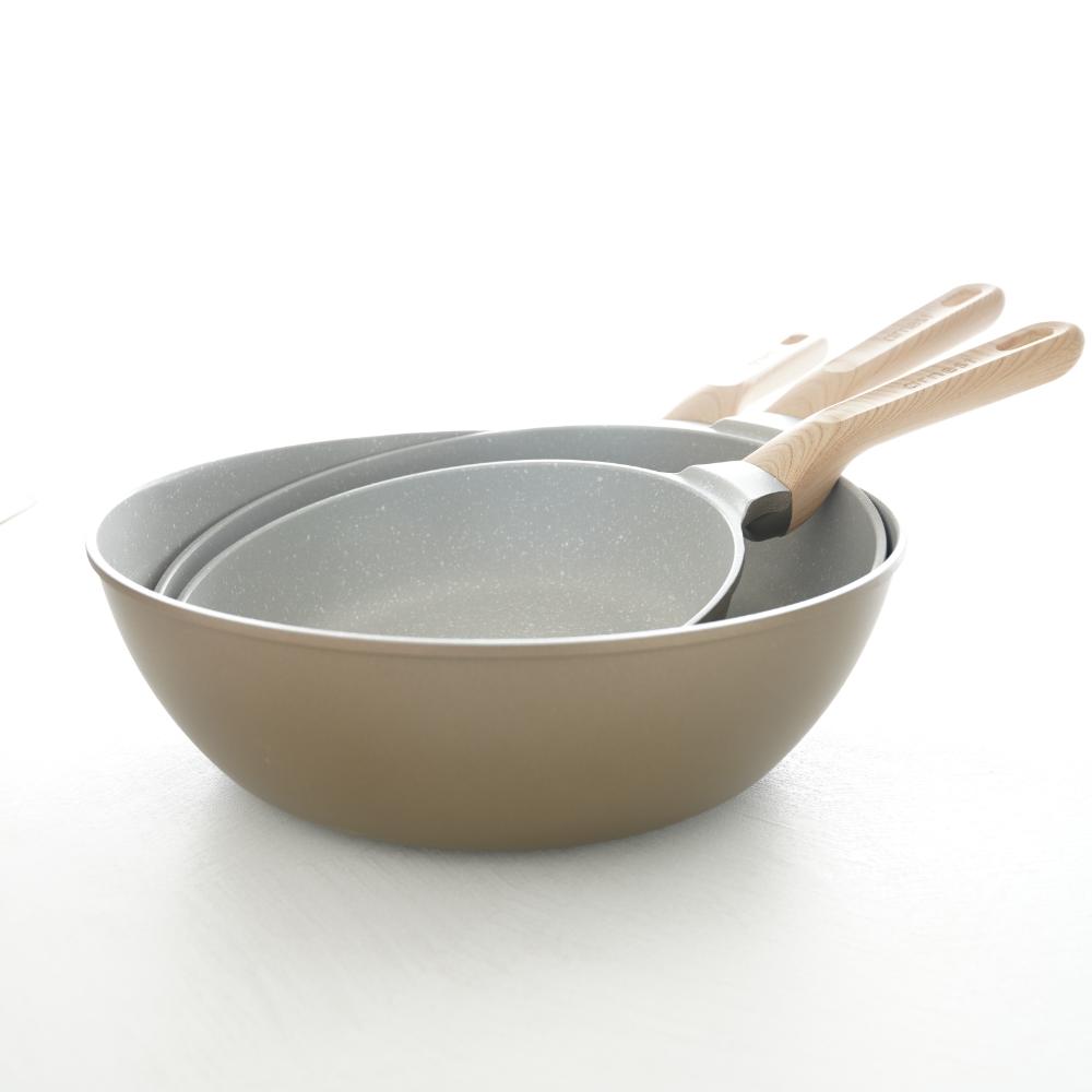 軽いフライパン エア 28cm 深型 IH対応