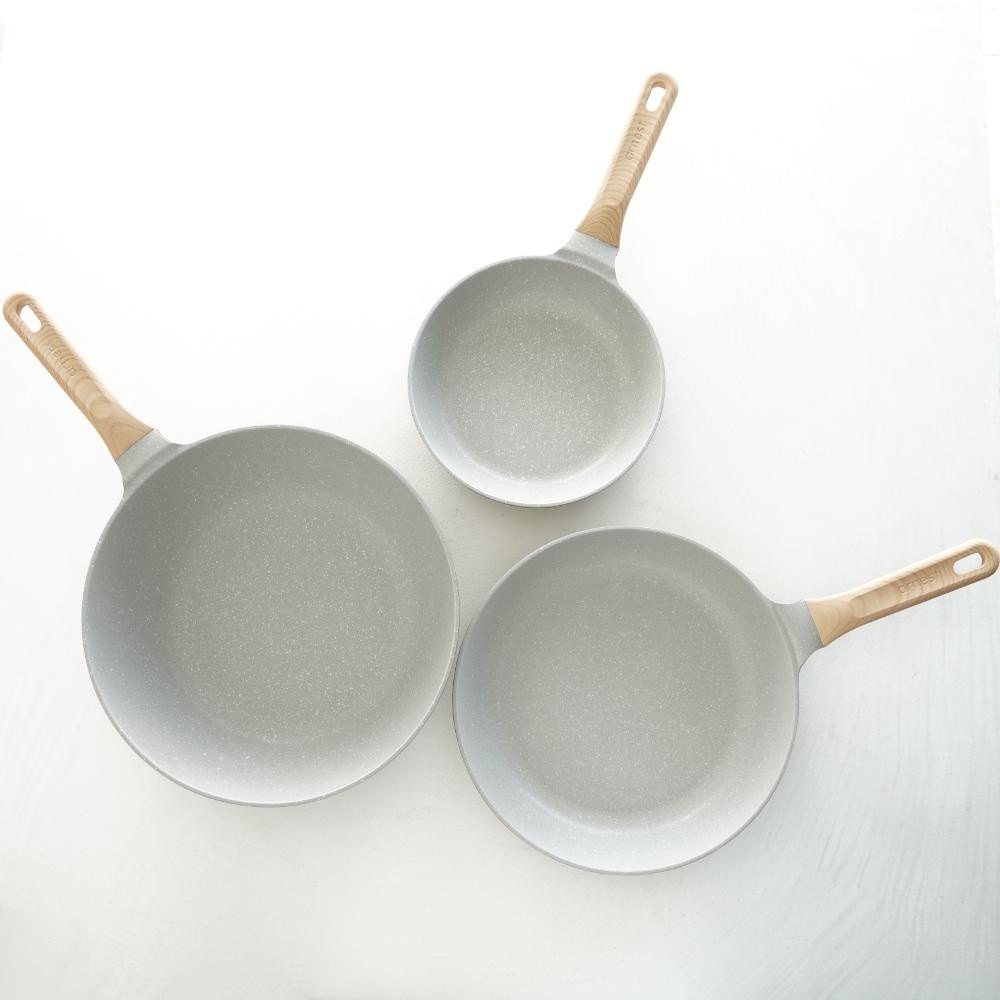 軽いフライパン エア 28cm 深型 IH対応