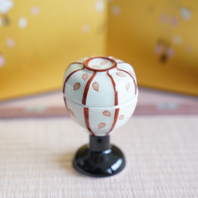 有田焼　錦桜ぼんぼり形　珍味入れ　