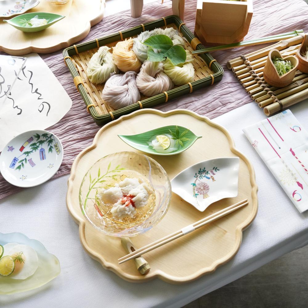 笹型小鉢 萌黄｜ 四季折々のおしゃれな和食器通販サイト FOURGRACE