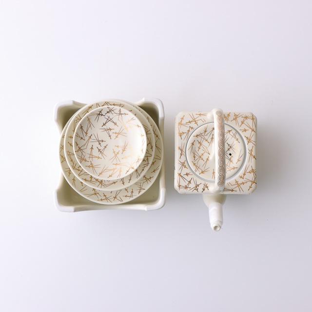 錦クリーム釉　金彩松葉　屠蘇器セット