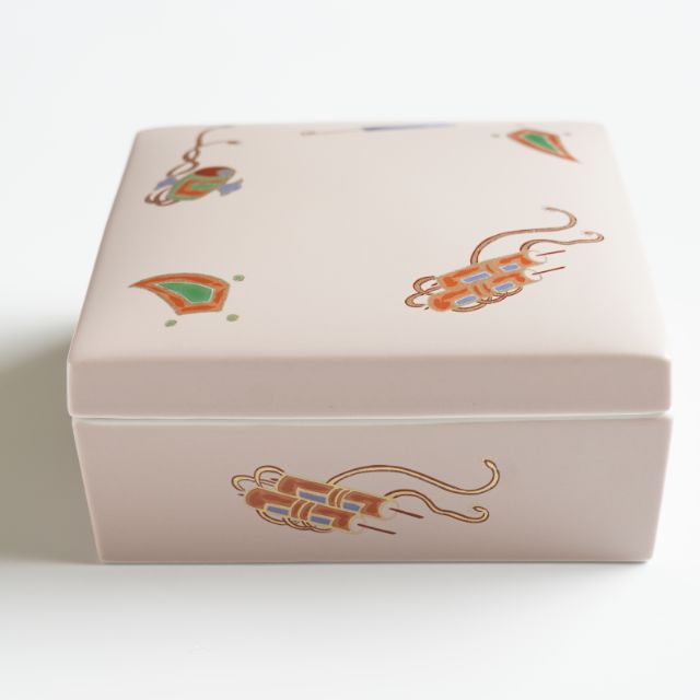 有田焼　宝尽くし　角蓋物　セラマット　ピンク
