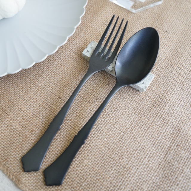 FAN OUTのカトラリーセット（ブラック） FAN OUTのカトラリーセット（ブラック） Photos by Fan Out Official