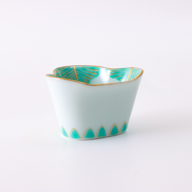 有田焼　錦松型小付