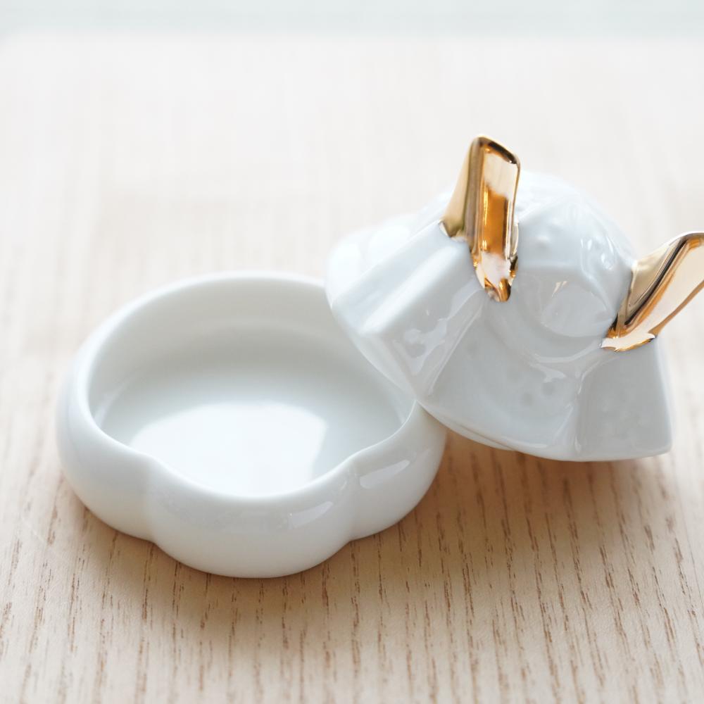 兜飾り 珍味入れ（白） ｜ 四季折々のおしゃれな和食器通販サイト